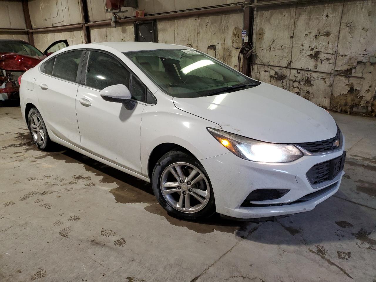 2017 Chevrolet Cruze - Image 4