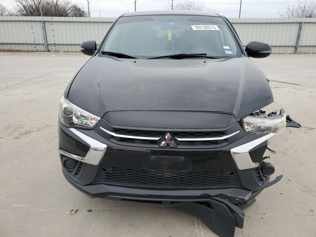 2018 Mitsubishi Outlander - Image 5