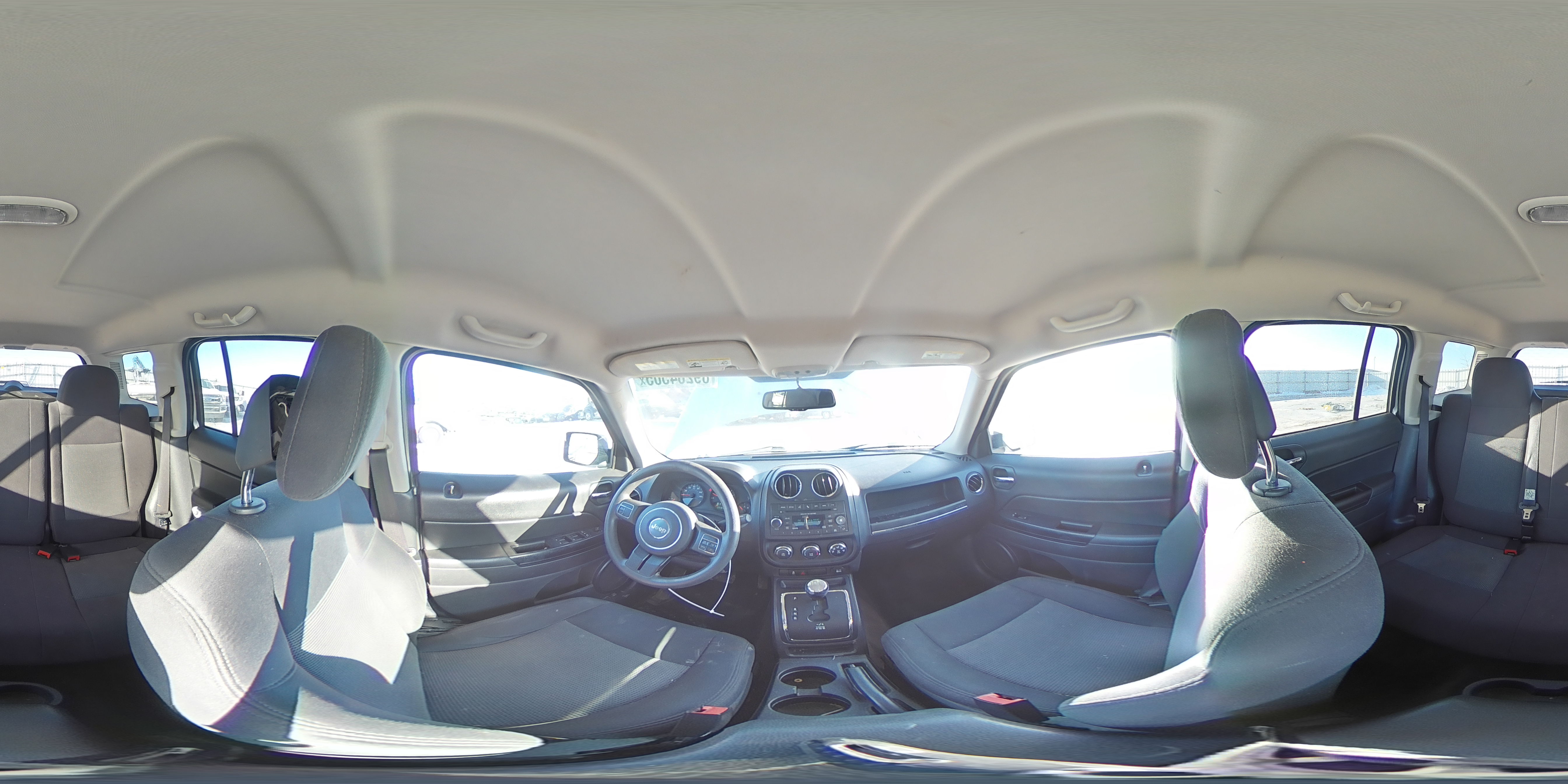 2013 Jeep Liberty (Patriot) - Image 13