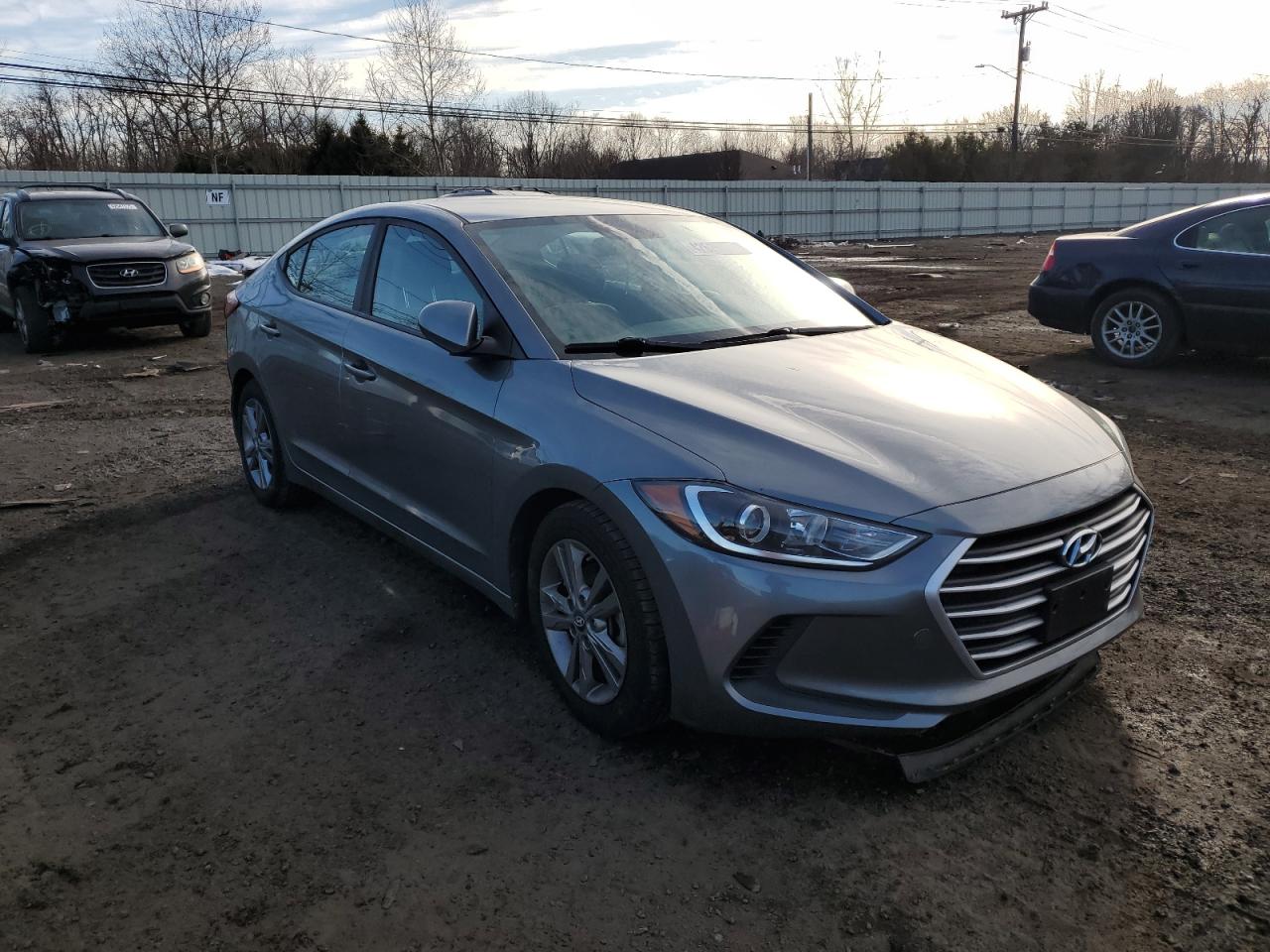 2017 Hyundai Elantra - Image 4