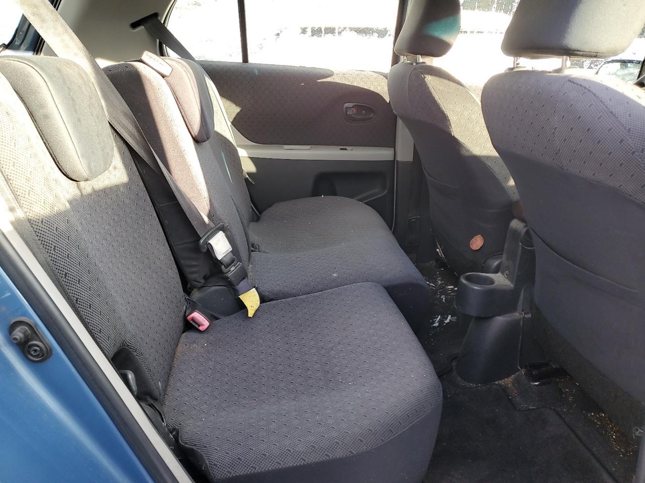 2009 Toyota Yaris - Image 10