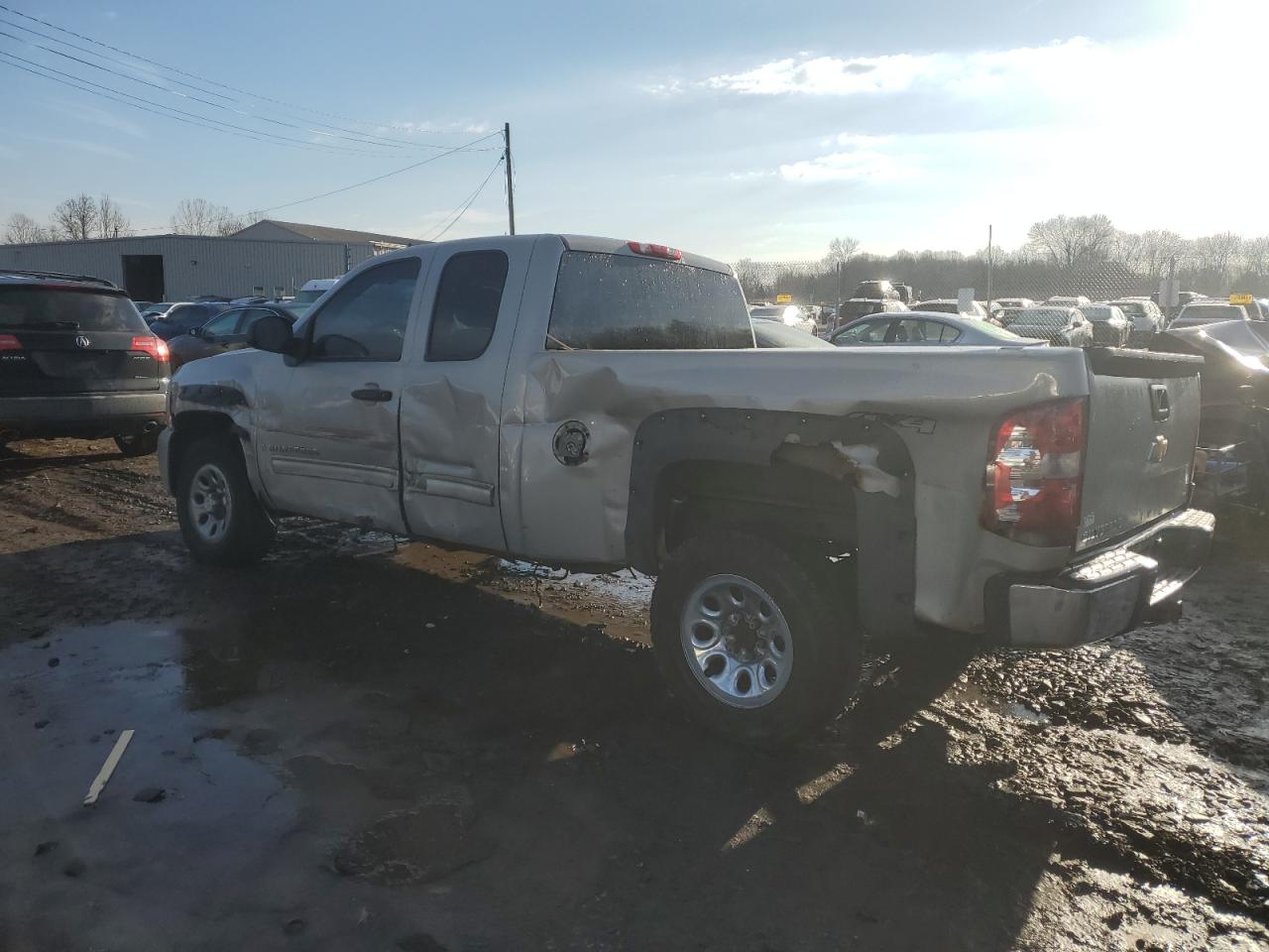 2009 Chevrolet Silverado - Image 2