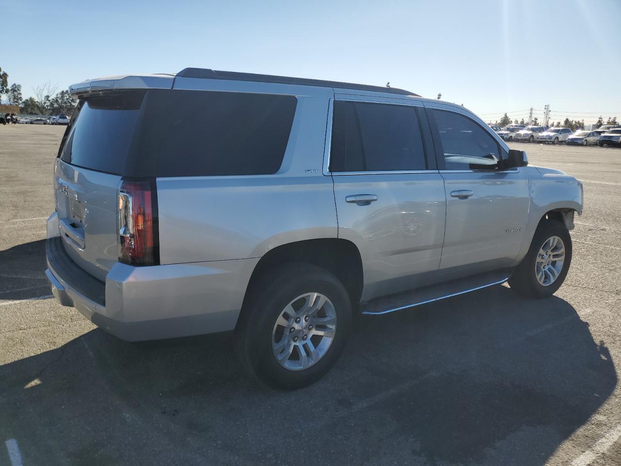 2020 GMC Yukon - Image 3