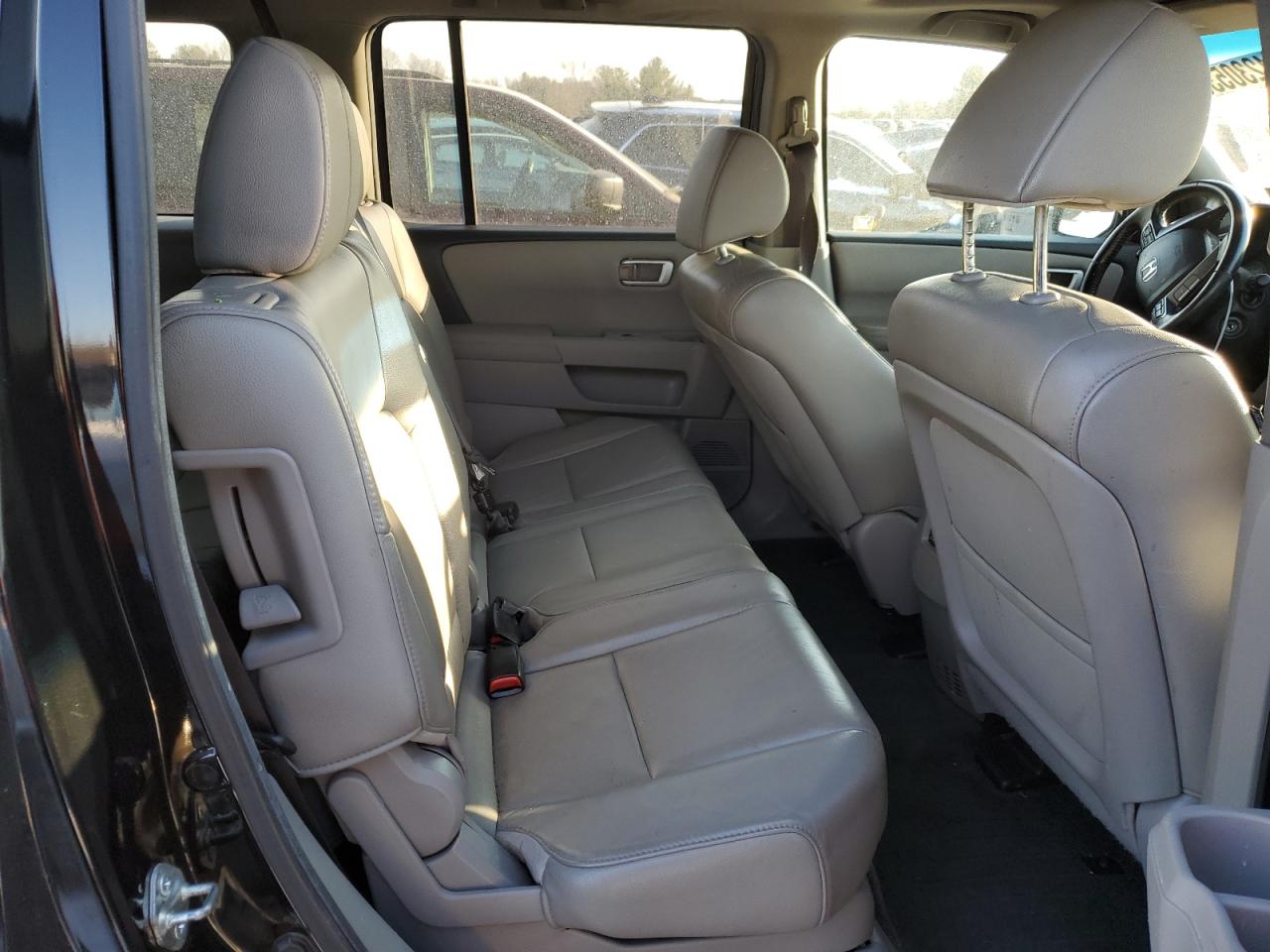 2012 Honda Pilot - Image 11