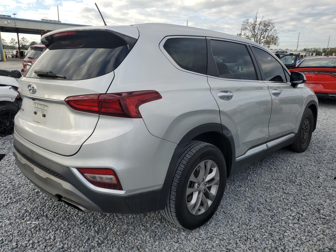 2019 Hyundai Santa Fe - Image 3