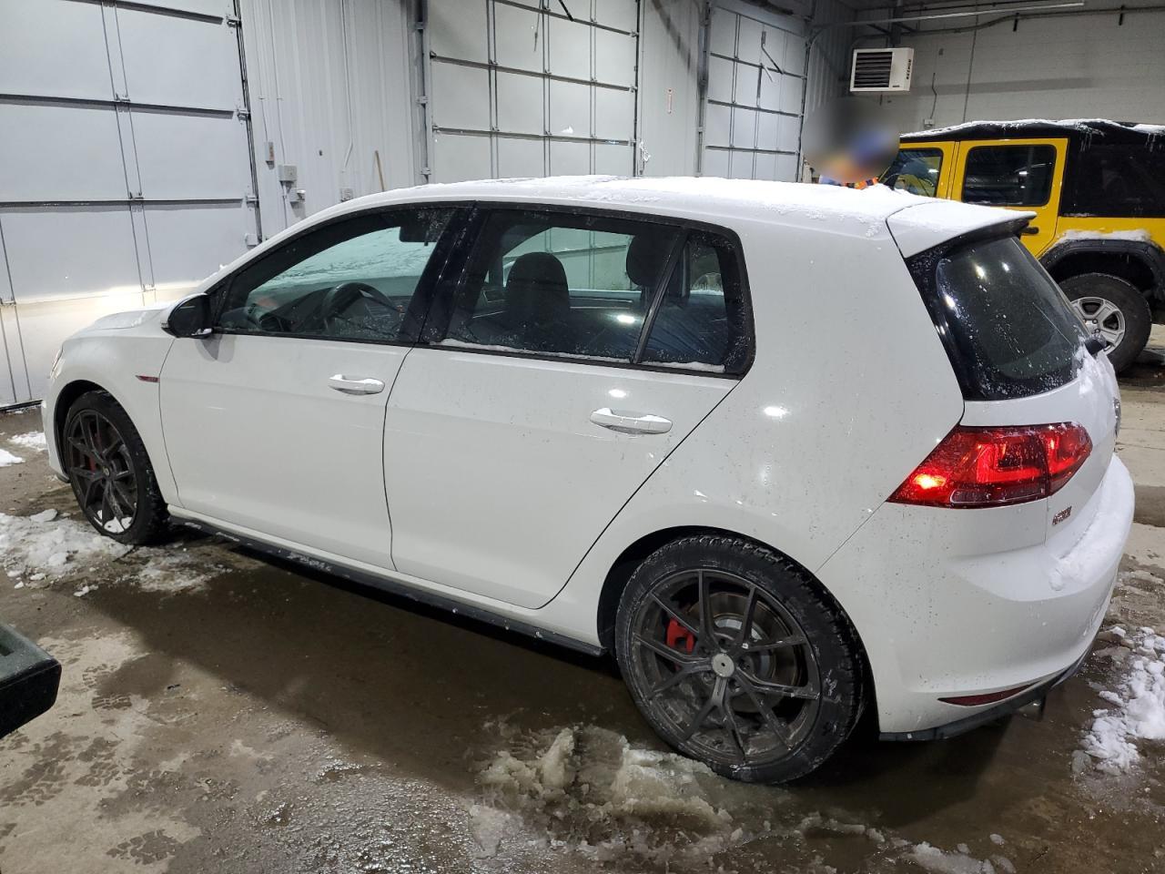2017 Volkswagen GTI - Image 2