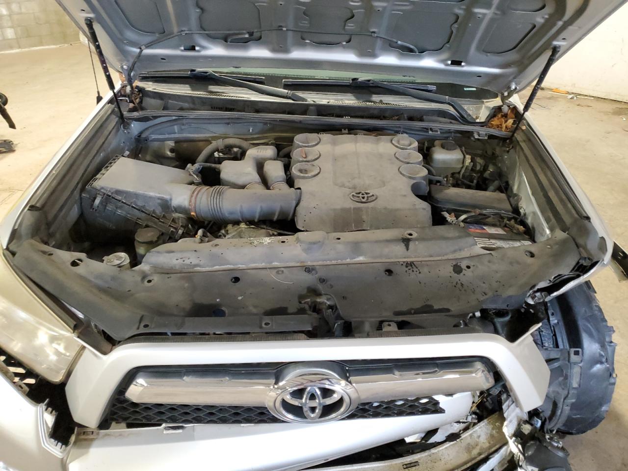 2011 Toyota 4Runner - Image 11