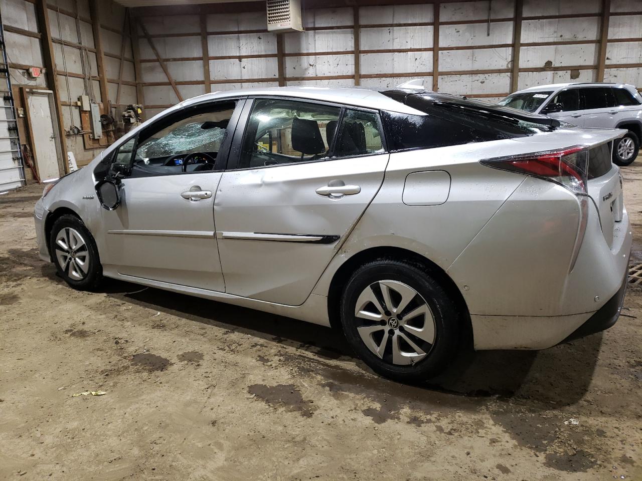 2018 Toyota Prius - Image 2