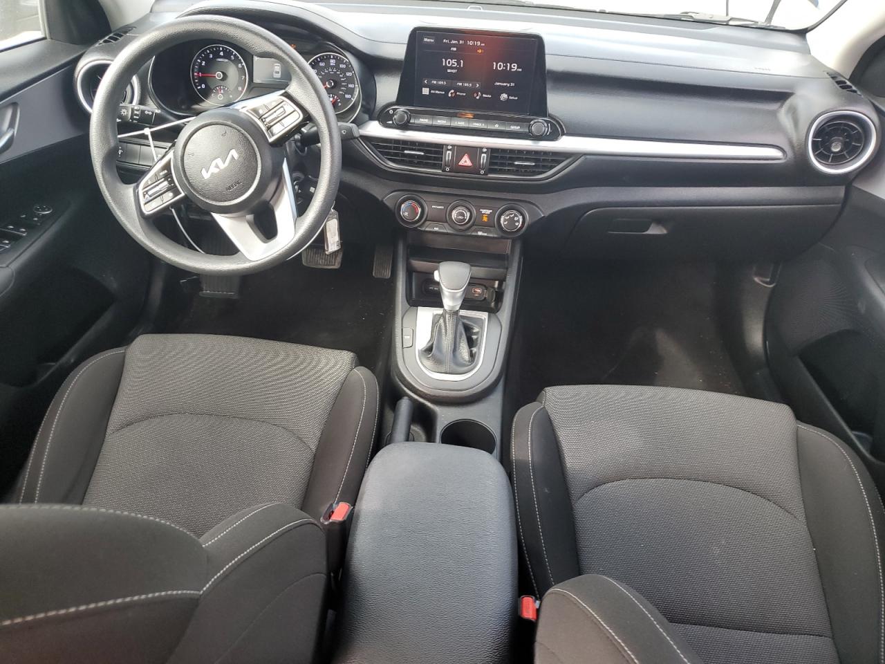 2024 Kia Forte - Image 8