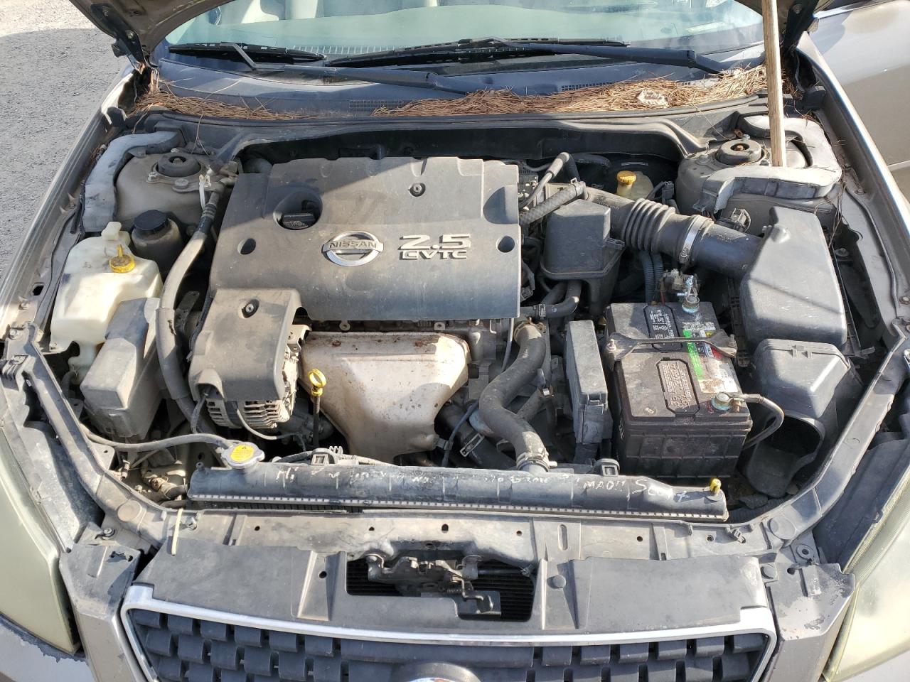 2005 Nissan Altima - Image 12