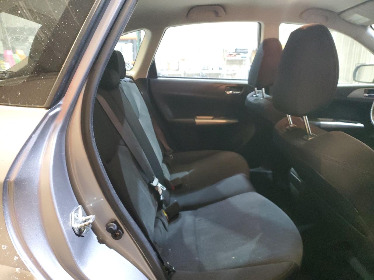 2010 Subaru Impreza - Image 12