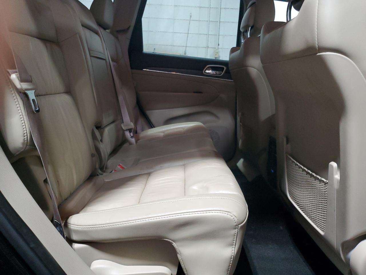 2015 Jeep Grand Cherokee - Image 12