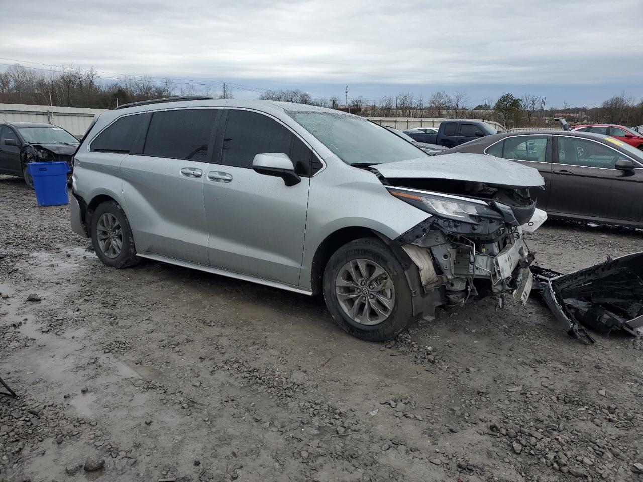 2022 Toyota Sienna - Image 4