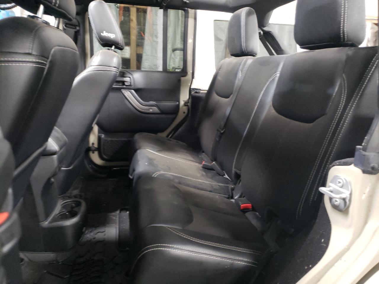2017 Jeep Wrangler - Image 10