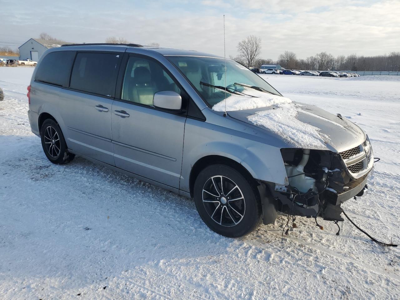 2017 Dodge Caravan - Image 4