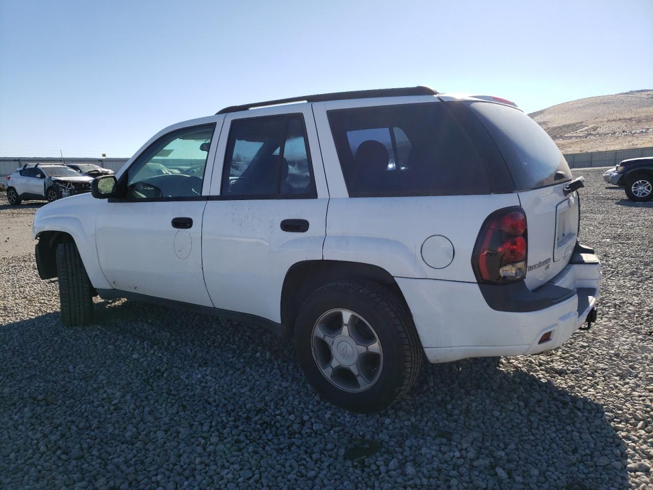 2007 Chevrolet TrailBlazer - Image 2