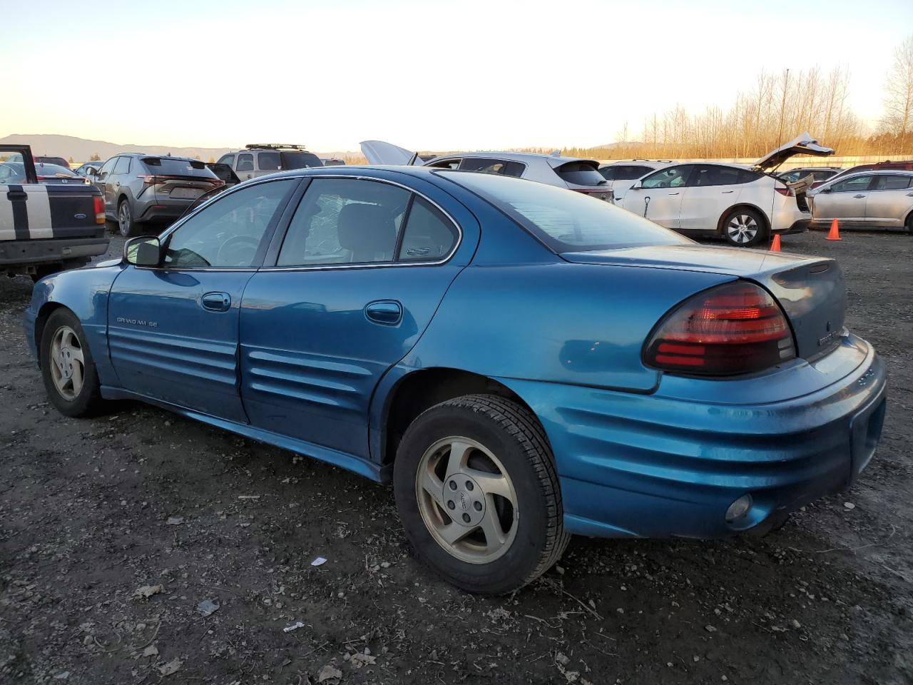 2000 Pontiac Grand AM - Image 2