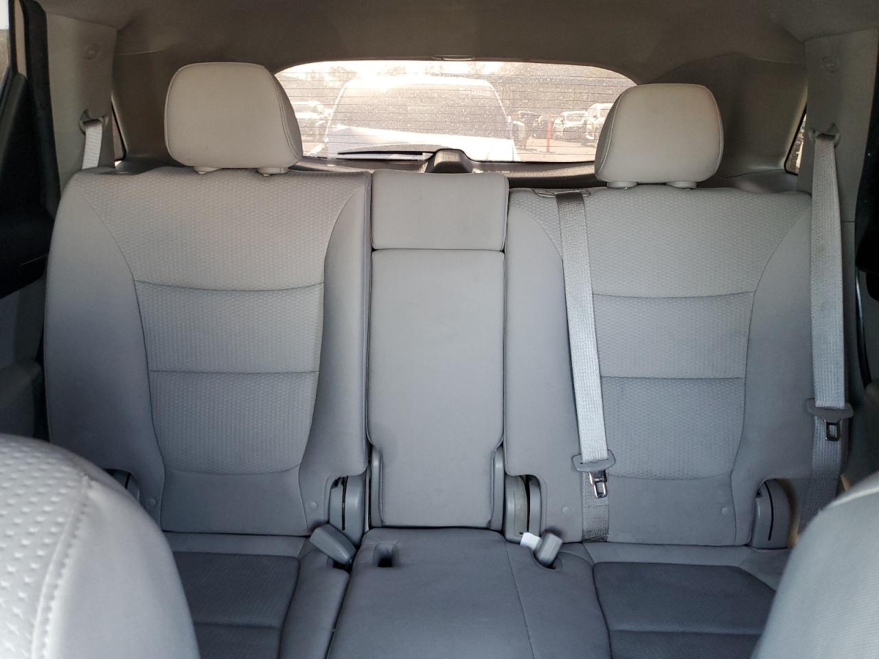 2011 Kia Sorento - Image 10