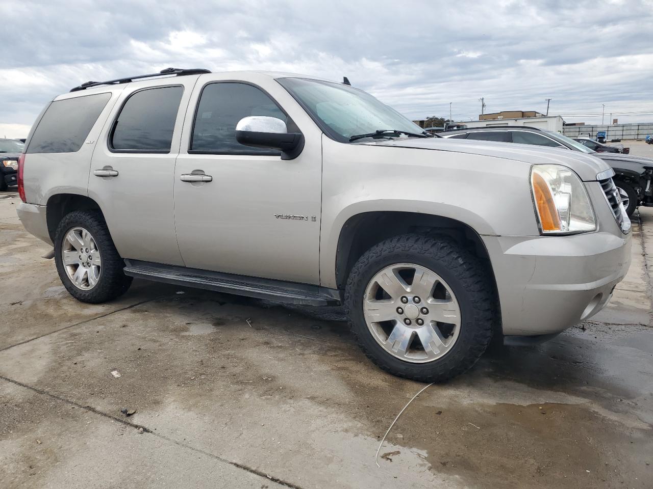 2007 GMC Yukon - Image 4