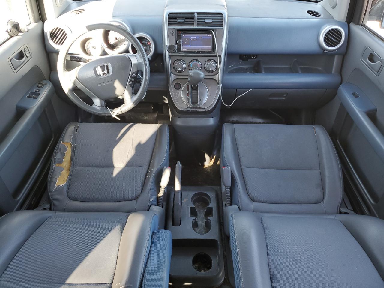 2003 Honda Element - Image 8
