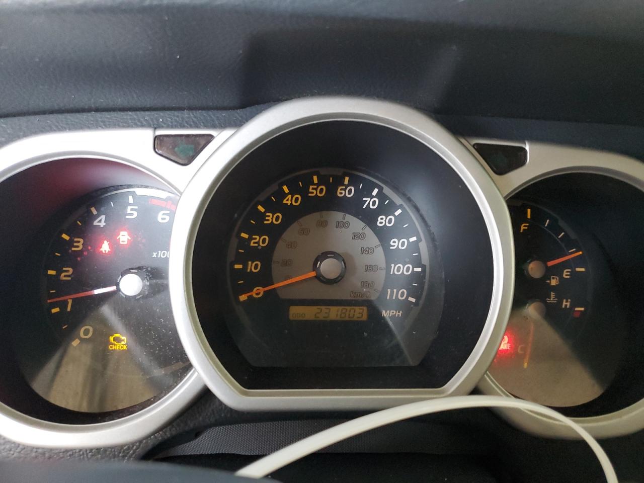 2004 Toyota 4Runner - Image 9