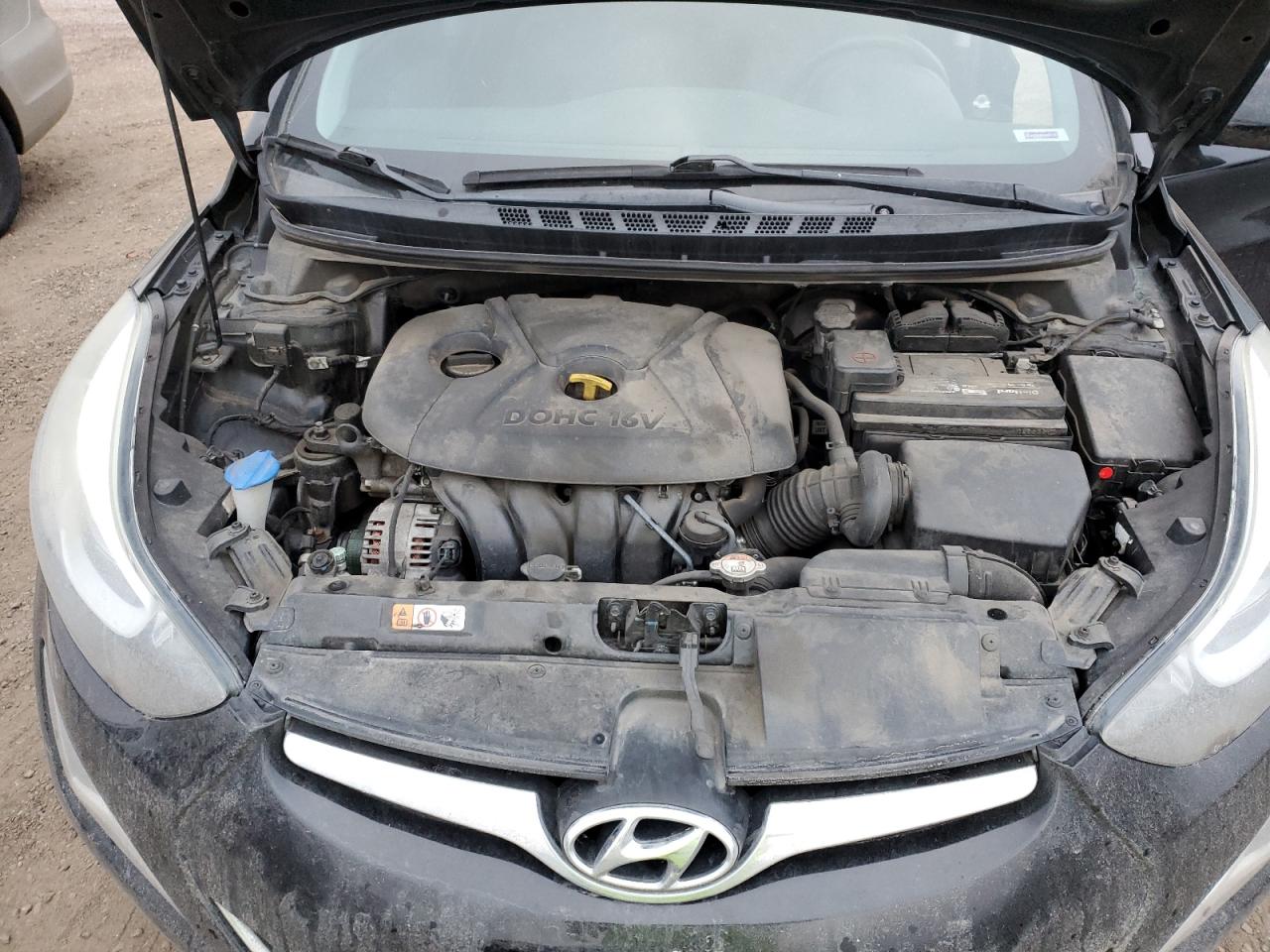 2015 Hyundai Elantra - Image 11