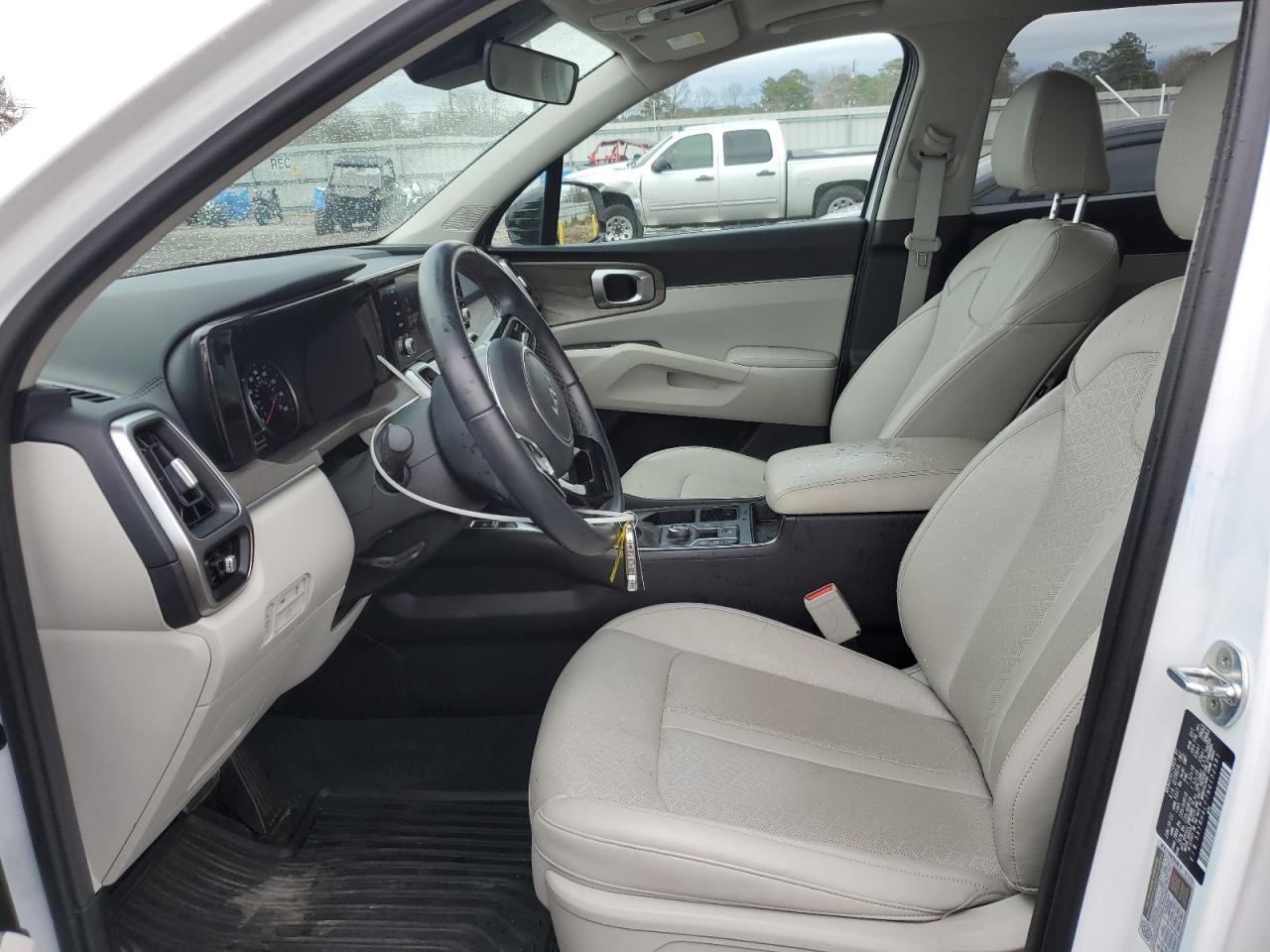 2022 Kia Sorento - Image 7
