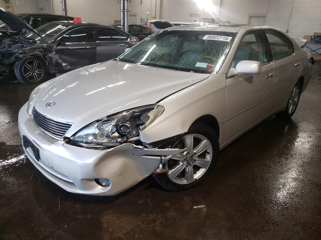 2005 Lexus ES - Image 1