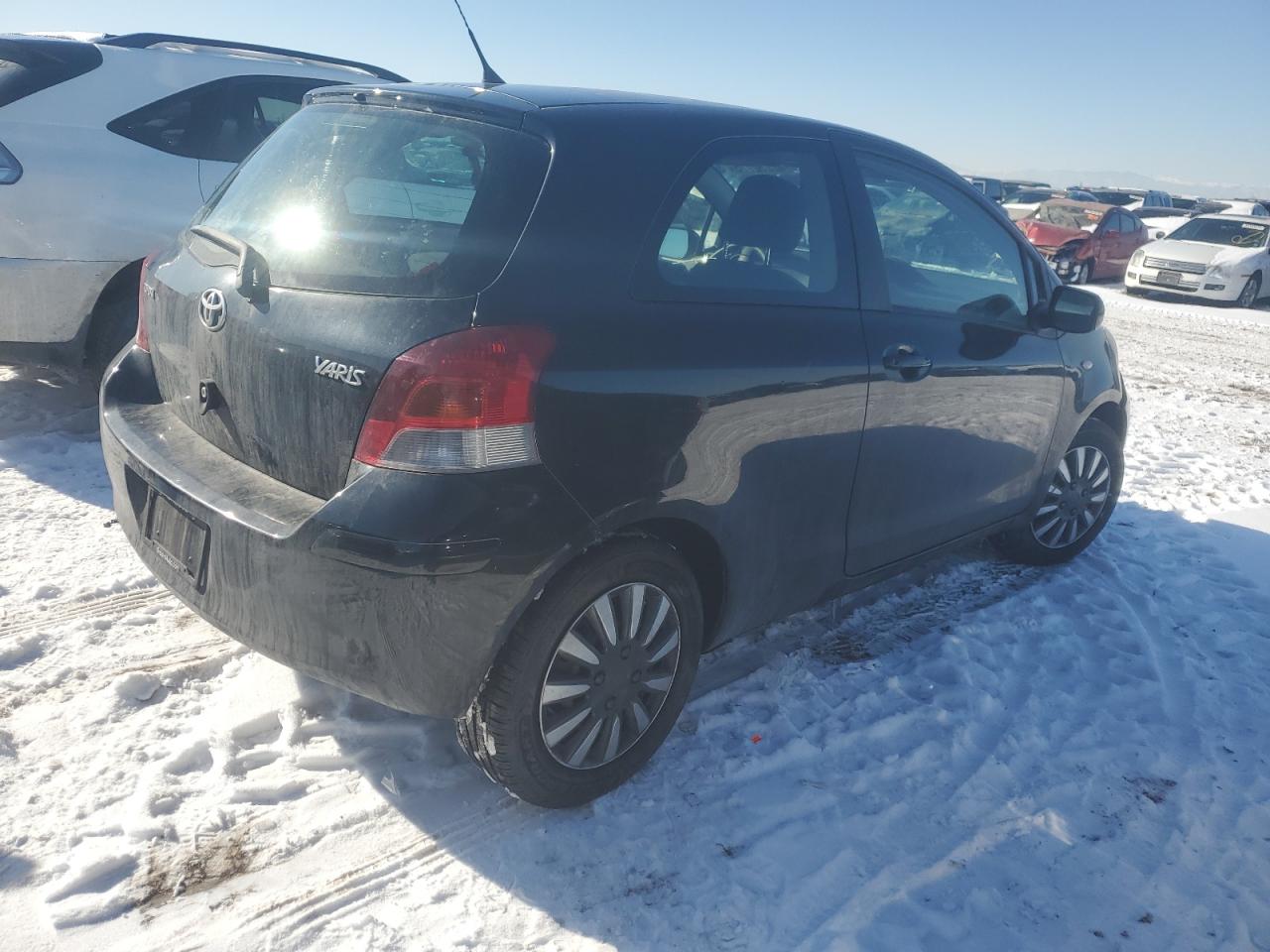 2011 Toyota Yaris - Image 3