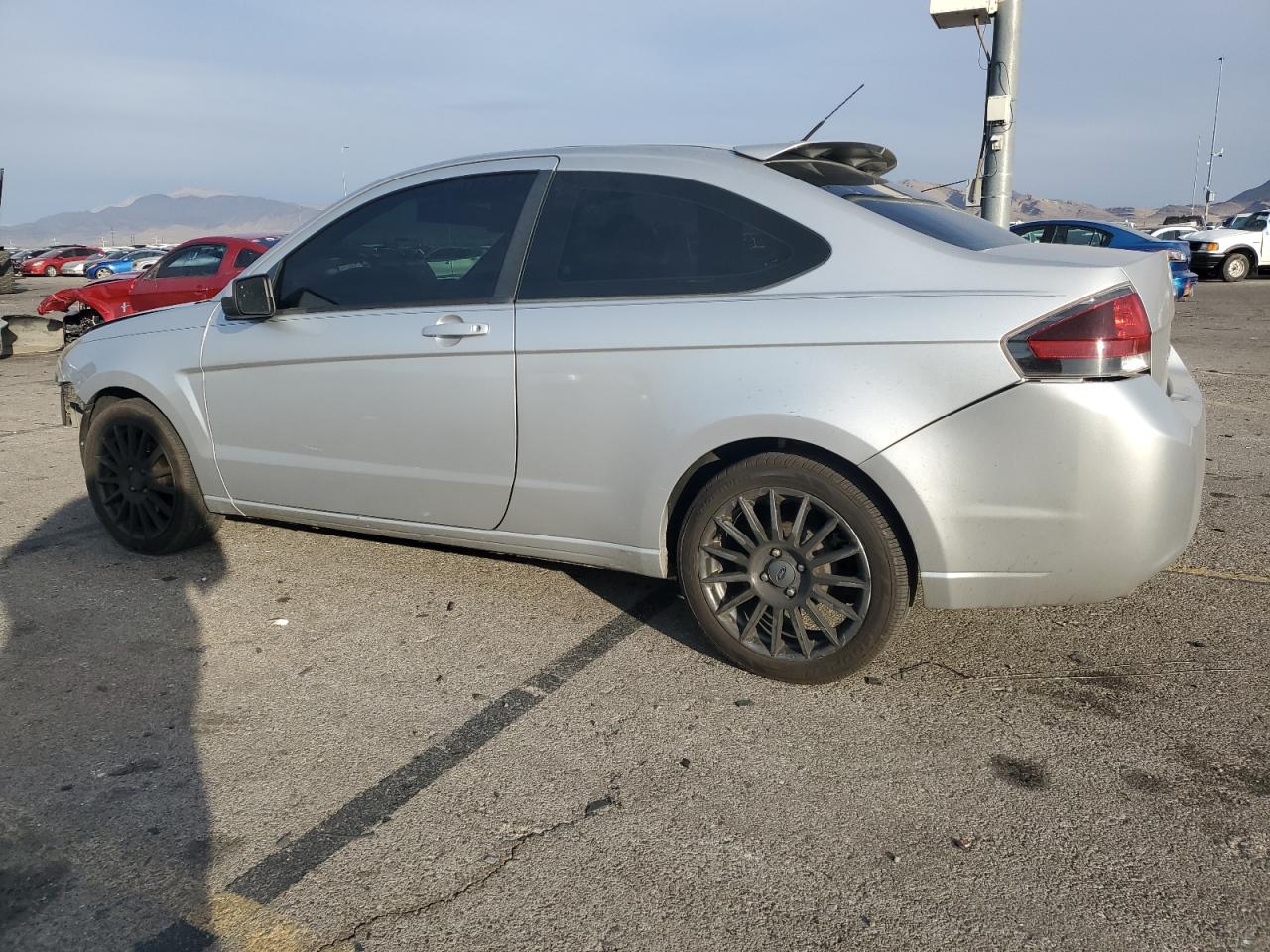 2010 Ford Focus - Image 2