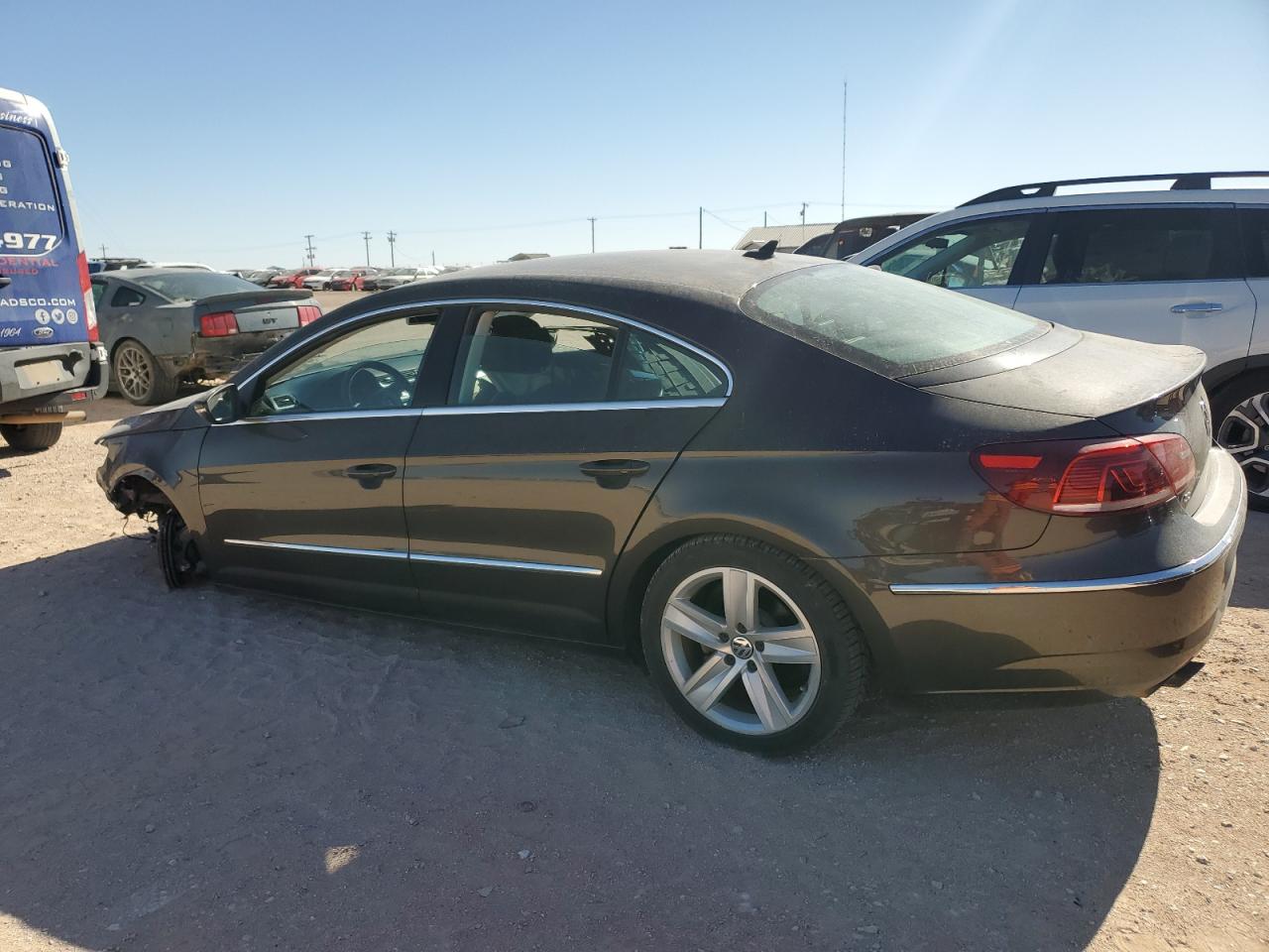 2016 Volkswagen Passat CC - Image 2