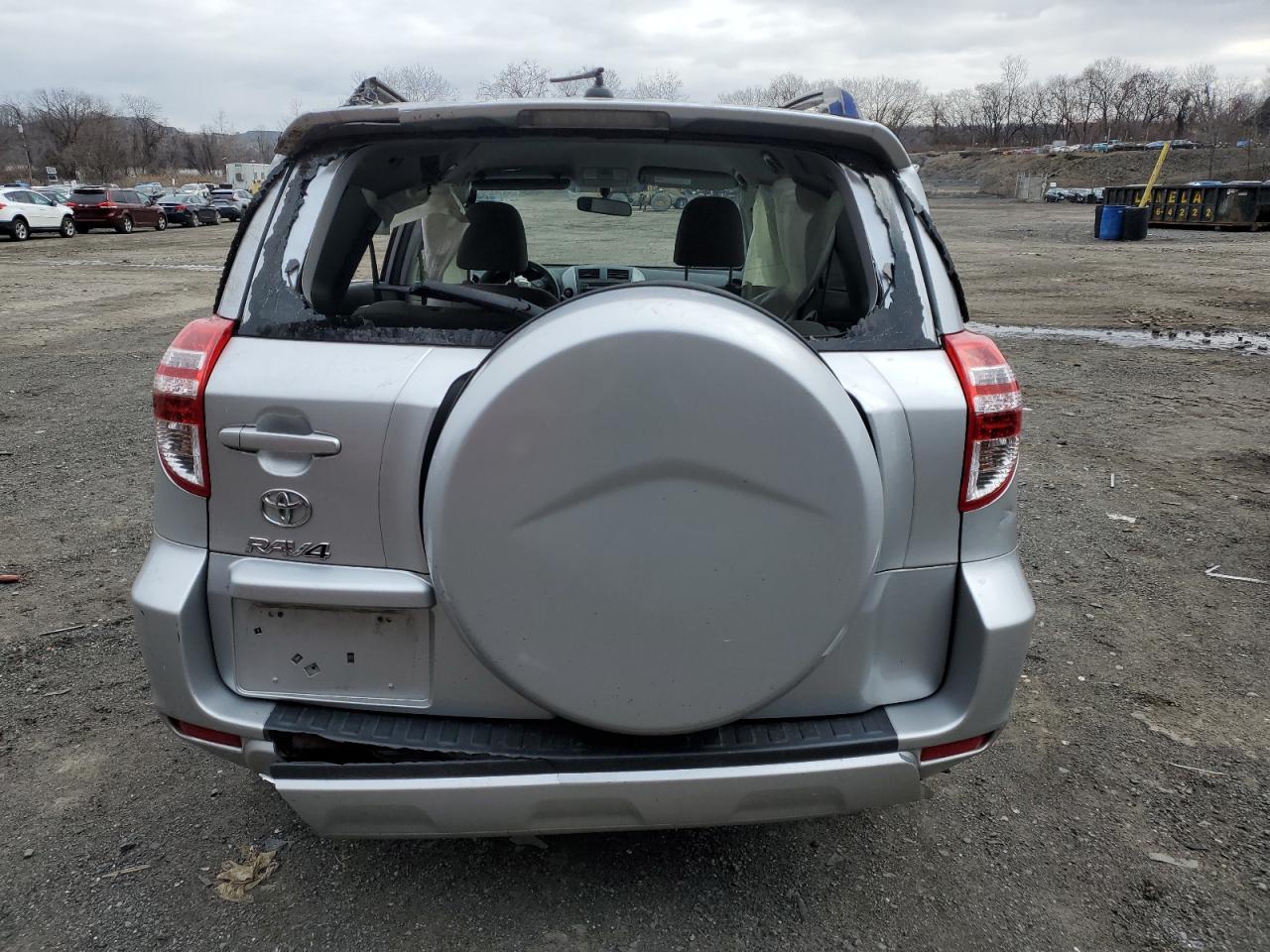 2012 Toyota RAV 4 - Image 6