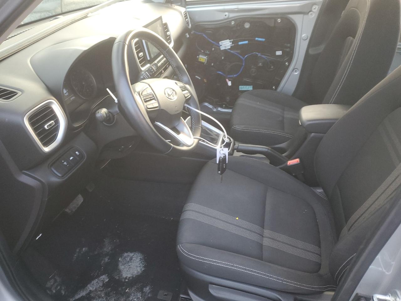 2021 Hyundai Venue - Image 7