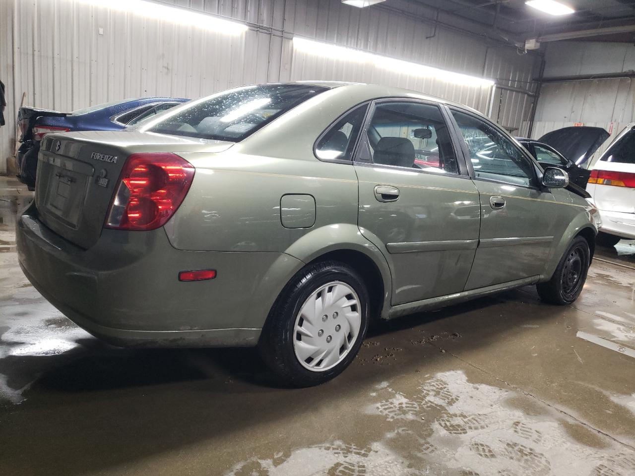 2004 Suzuki Forenza - Image 3