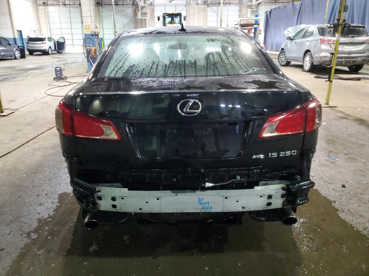 2011 Lexus IS - Image 6
