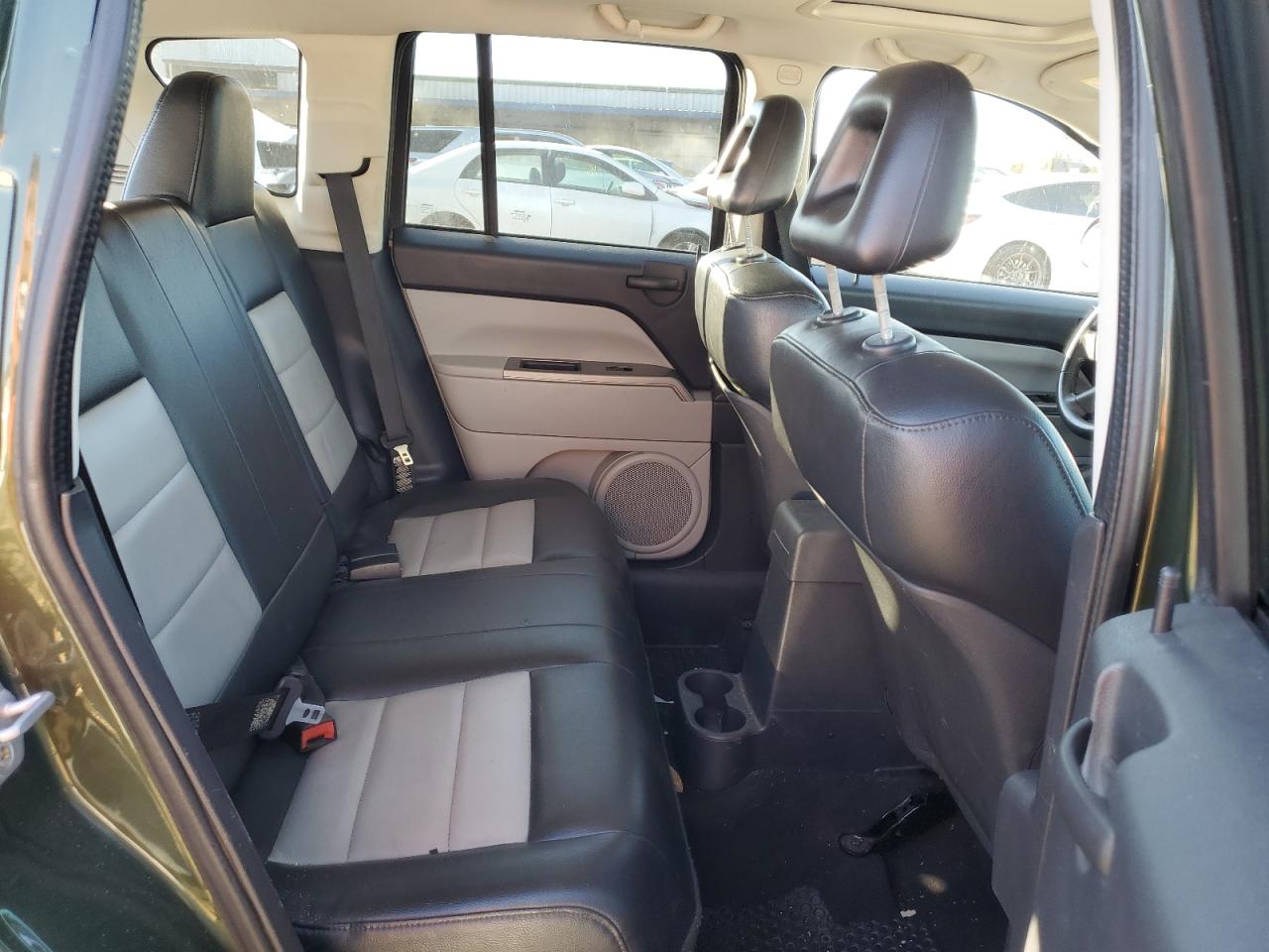2007 Jeep Compass - Image 11