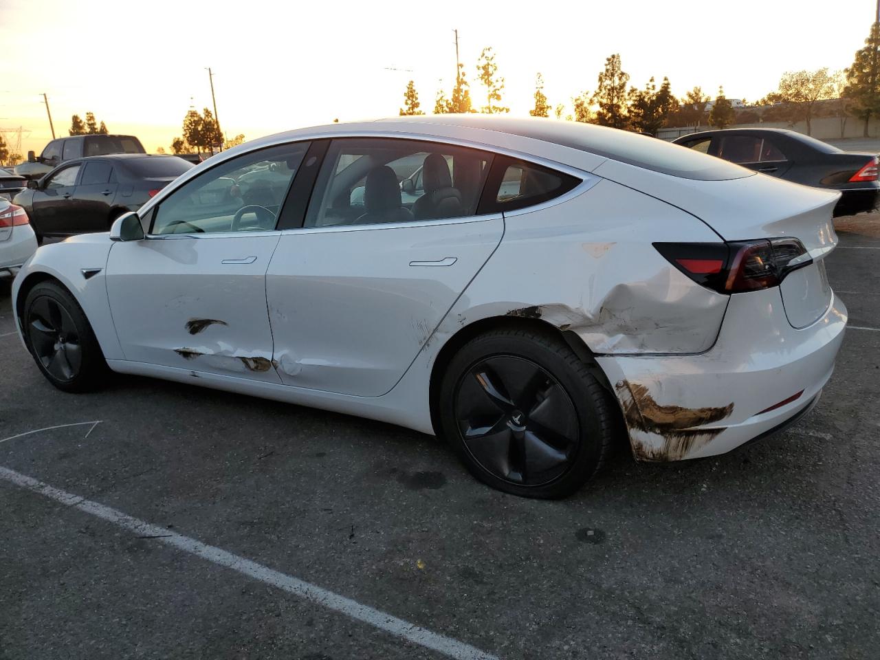 VIN 5YJ3E1EA2JF057731 2018 TESLA MODEL 3 no.2