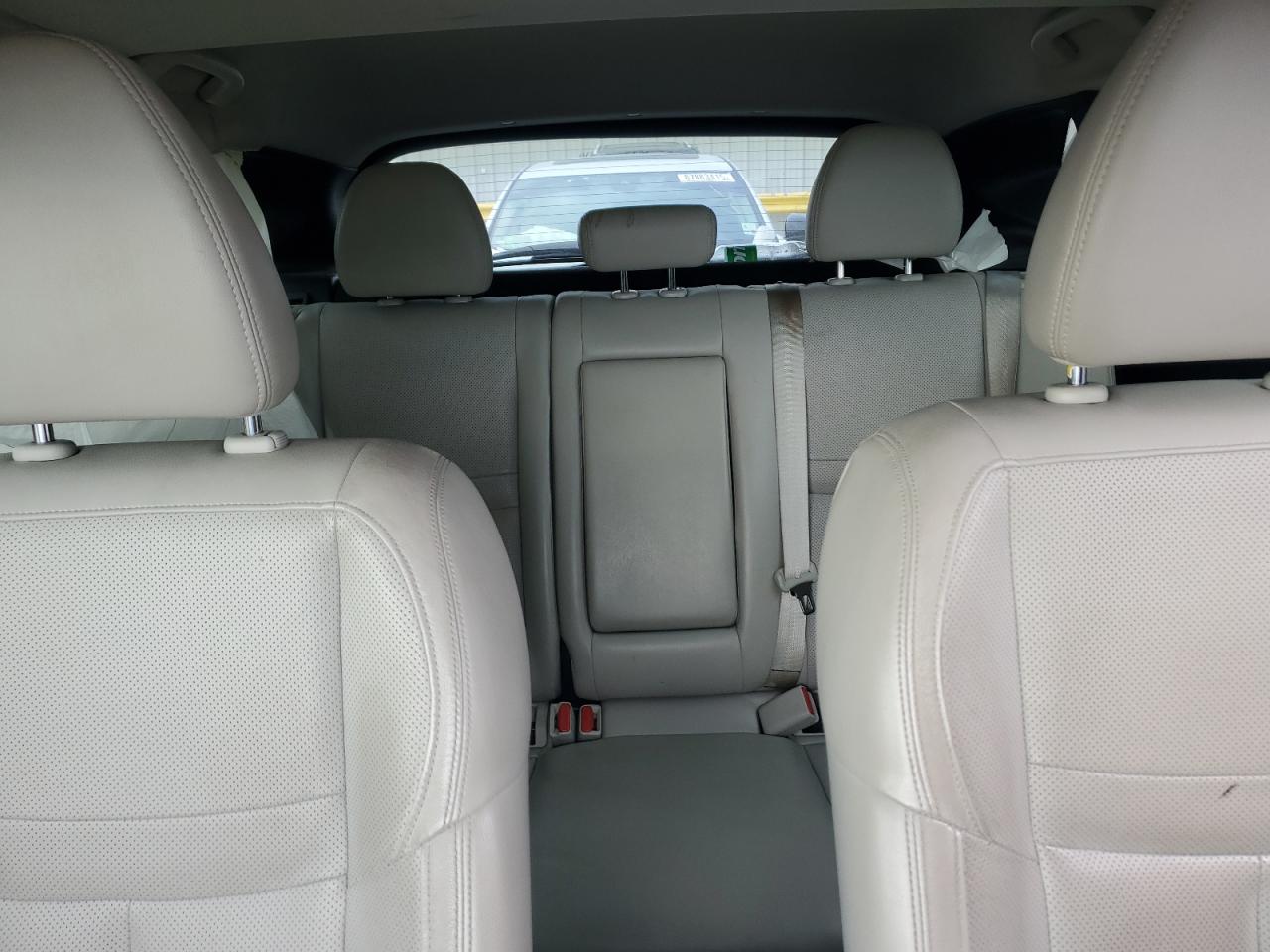 2018 Nissan Rogue - Image 10