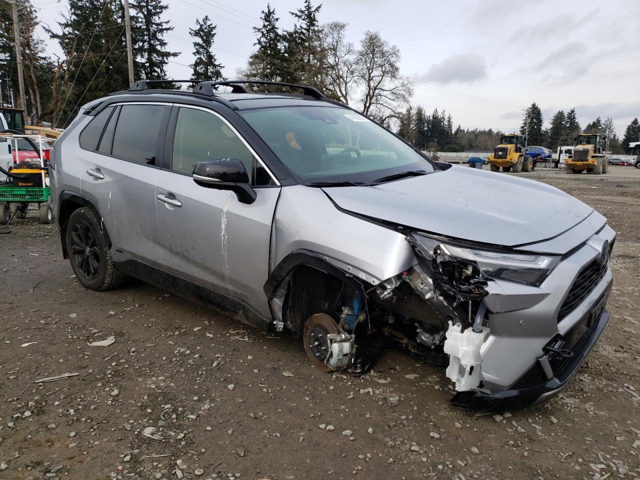 2024 Toyota RAV 4 - Image 4