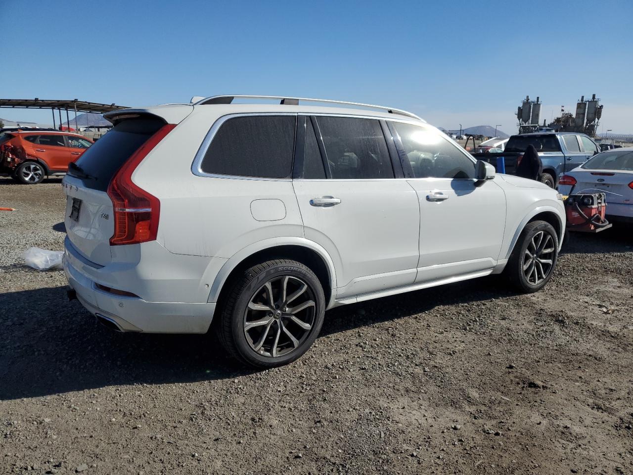 VIN YV4A22PK0G1060458 2016 VOLVO XC90 no.3