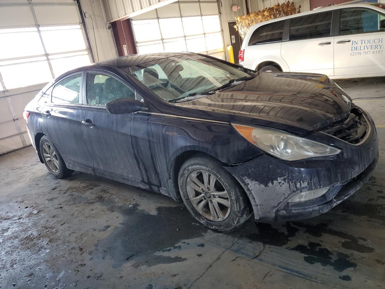 2013 Hyundai Sonata - Image 4