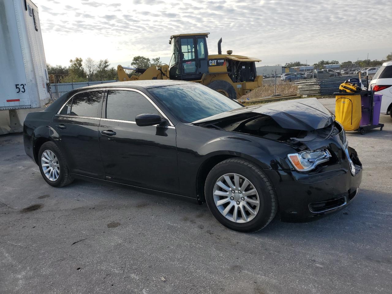 VIN 2C3CCAAG6EH200622 2014 CHRYSLER 300 no.4