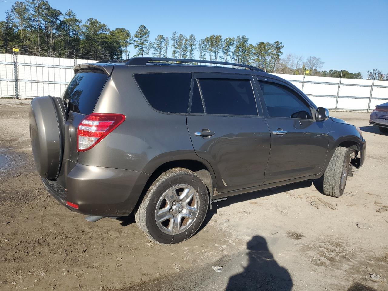 2010 Toyota RAV 4 - Image 3