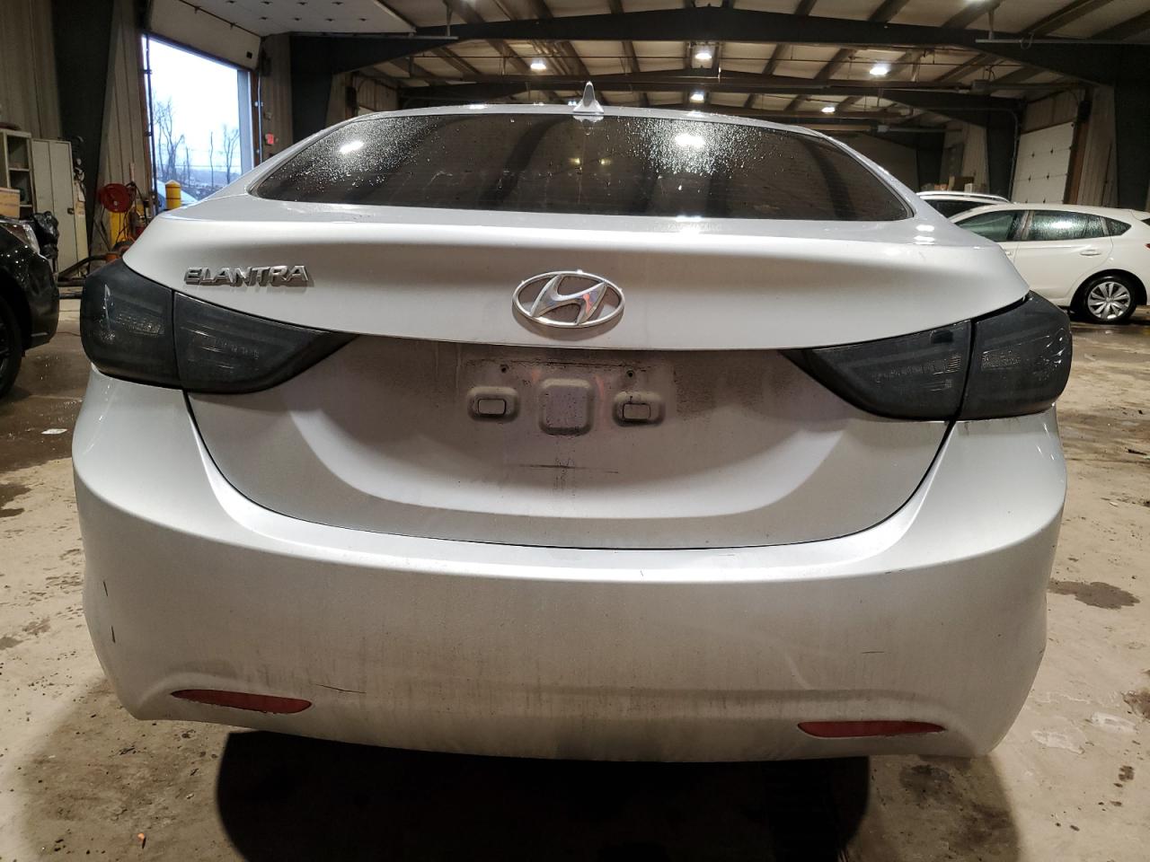 2012 Hyundai Elantra - Image 6