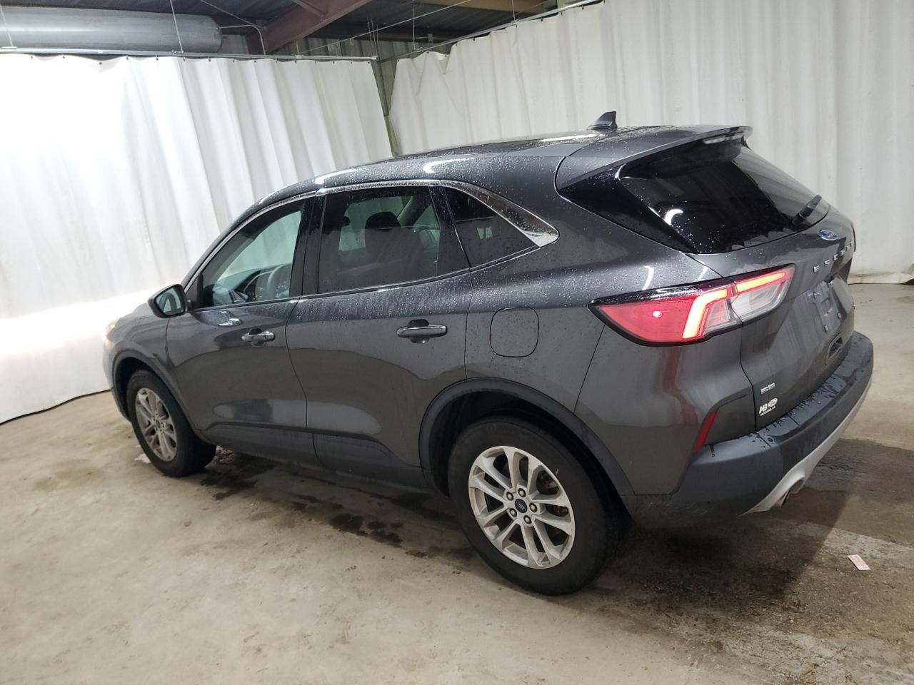 2020 Ford Escape - Image 2