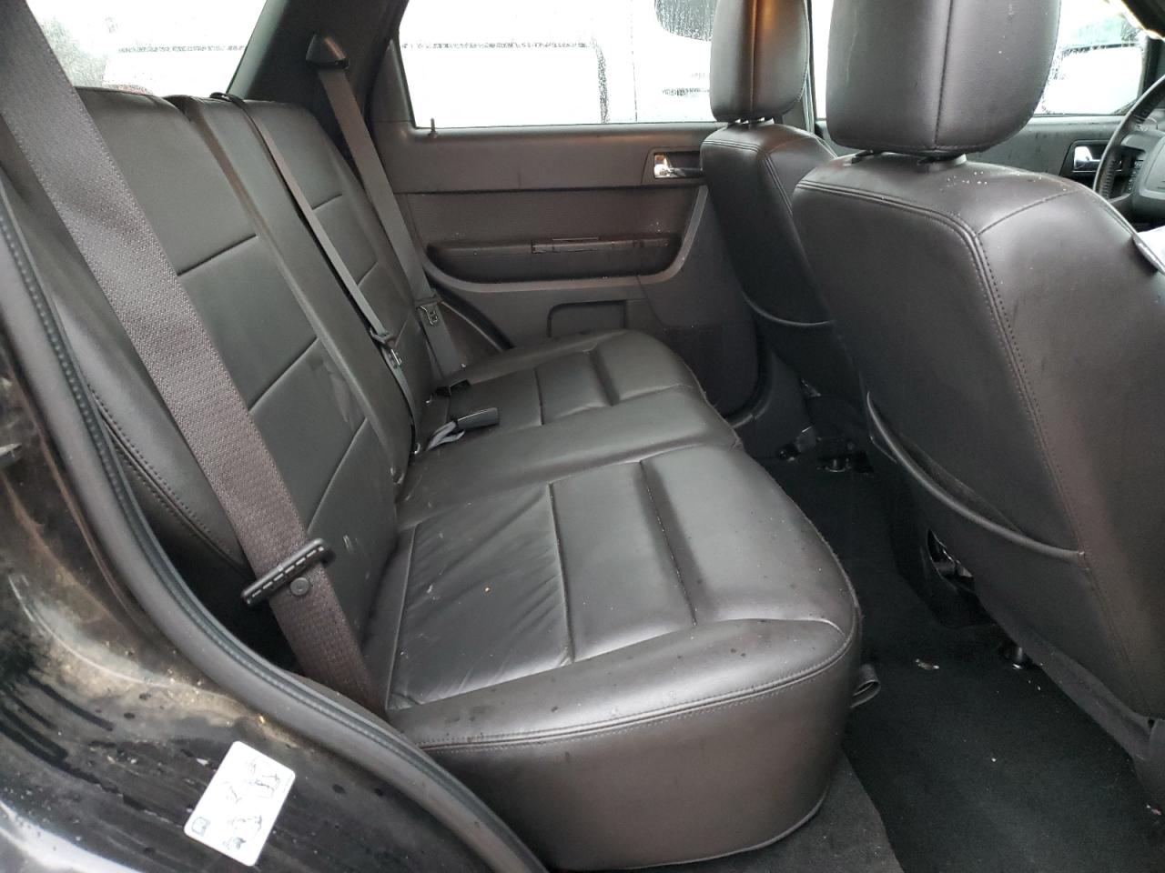 2011 Ford Escape - Image 11