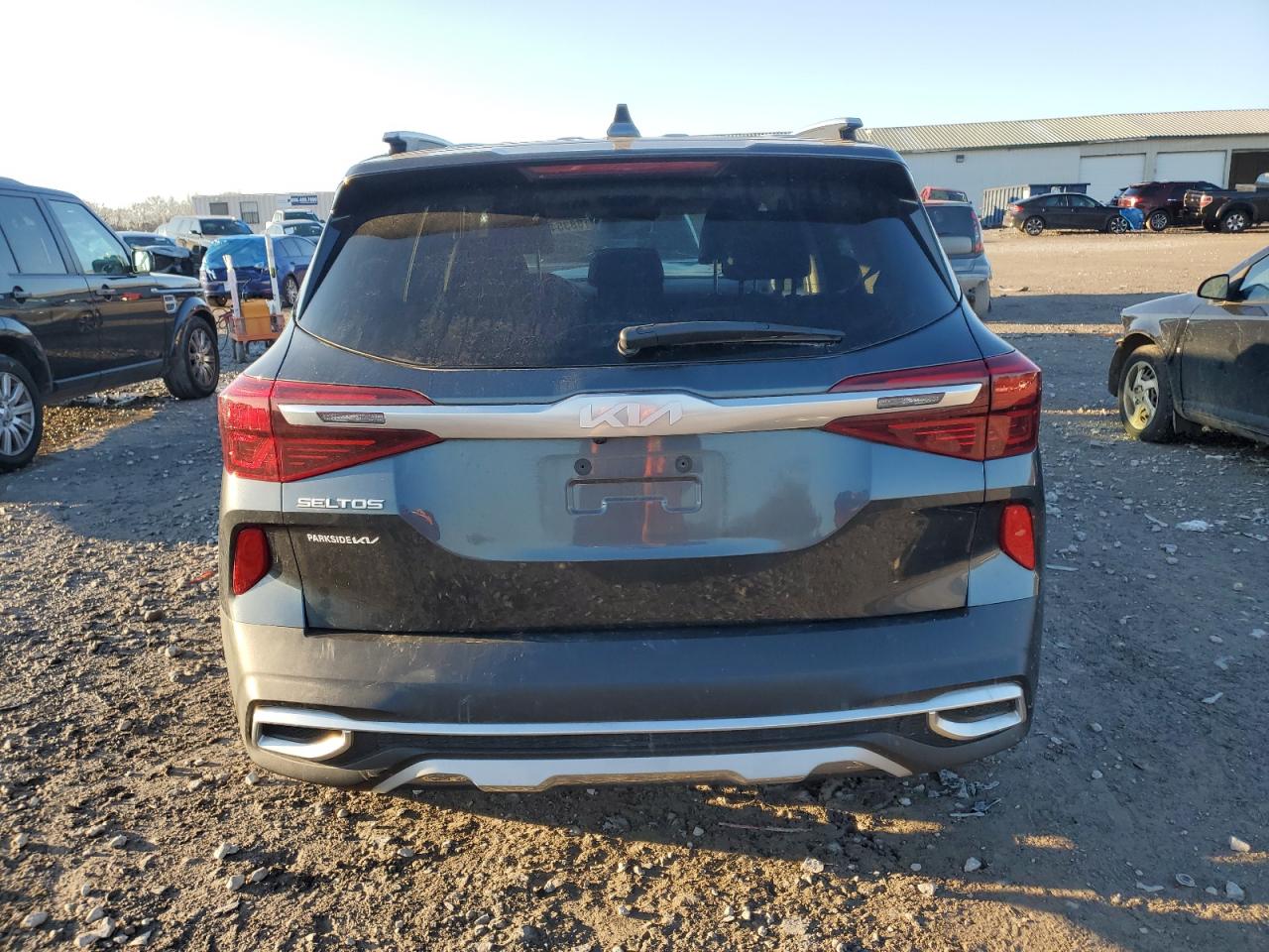 2023 Kia Seltos - Image 6