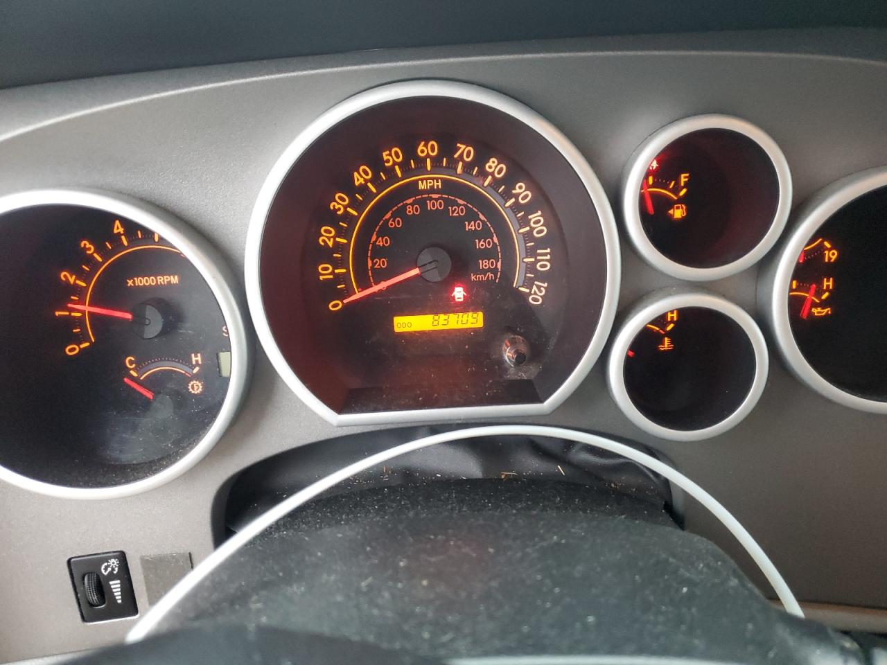 2011 Toyota Tundra - Image 9