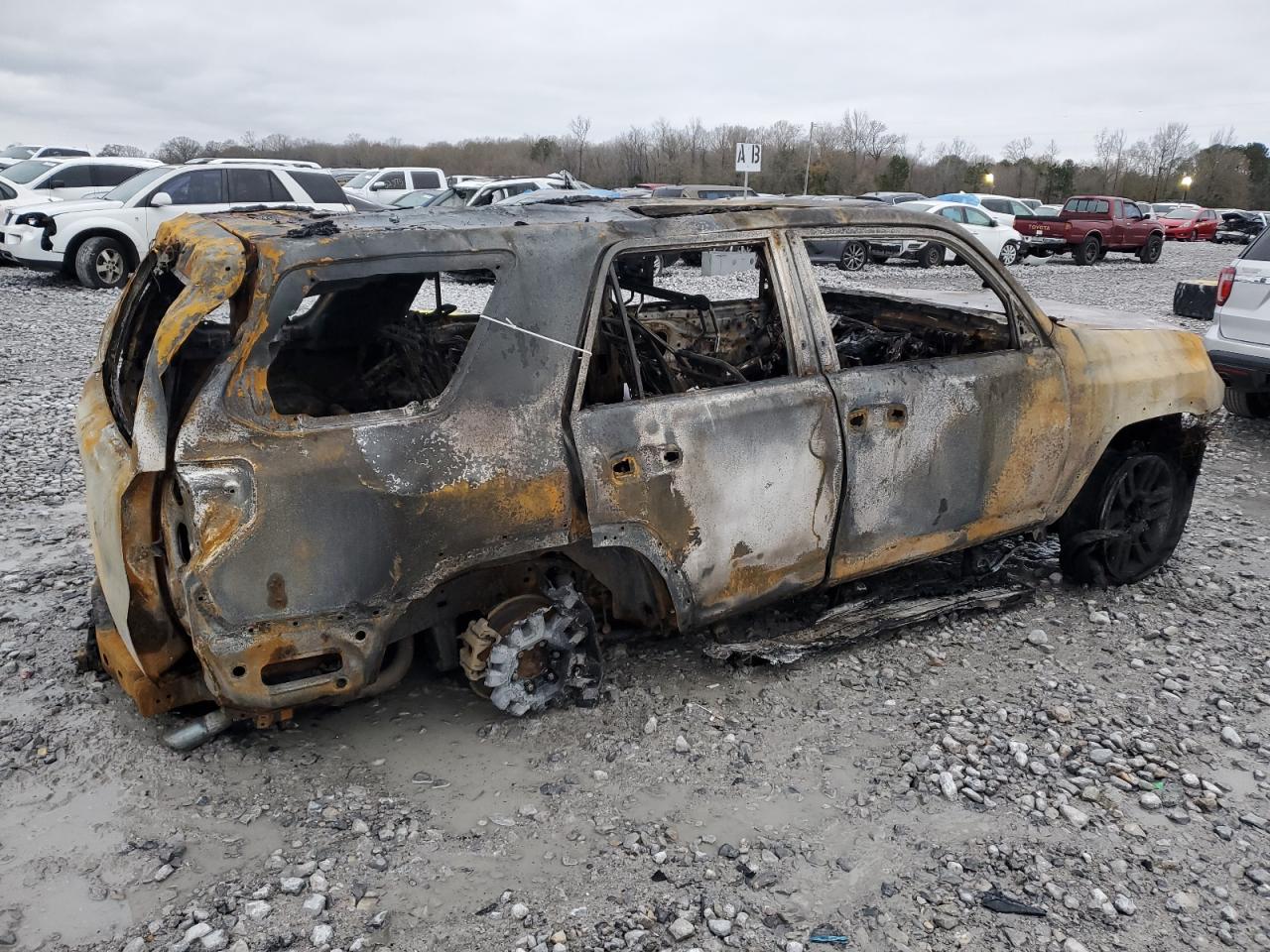 2020 Toyota 4Runner - Image 3