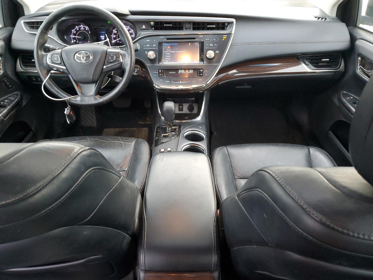 2015 Toyota Avalon - Image 8
